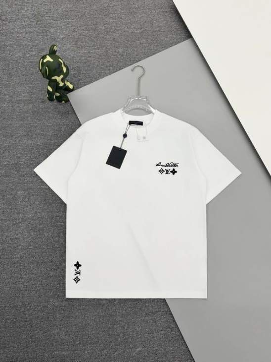 Picture of Louis Vuitton T Shirts Short _SKULVS-XLm6tx1507335